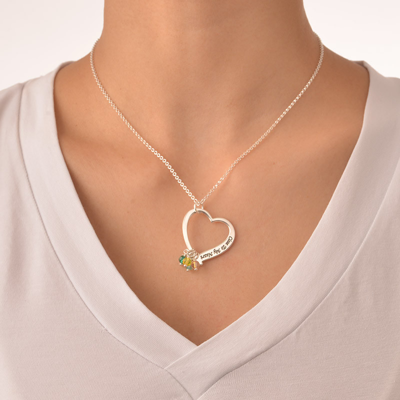 Geschenke für Mütter - gravierbare Herzanhängerkette mit Geburtssteinen - 2 Produktfoto