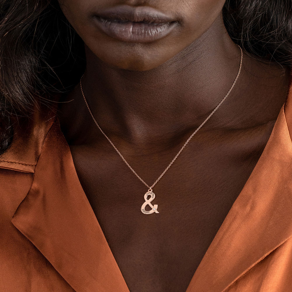 & Symbol Halskette mit Diamanten in Roségold - 4 Produktfoto