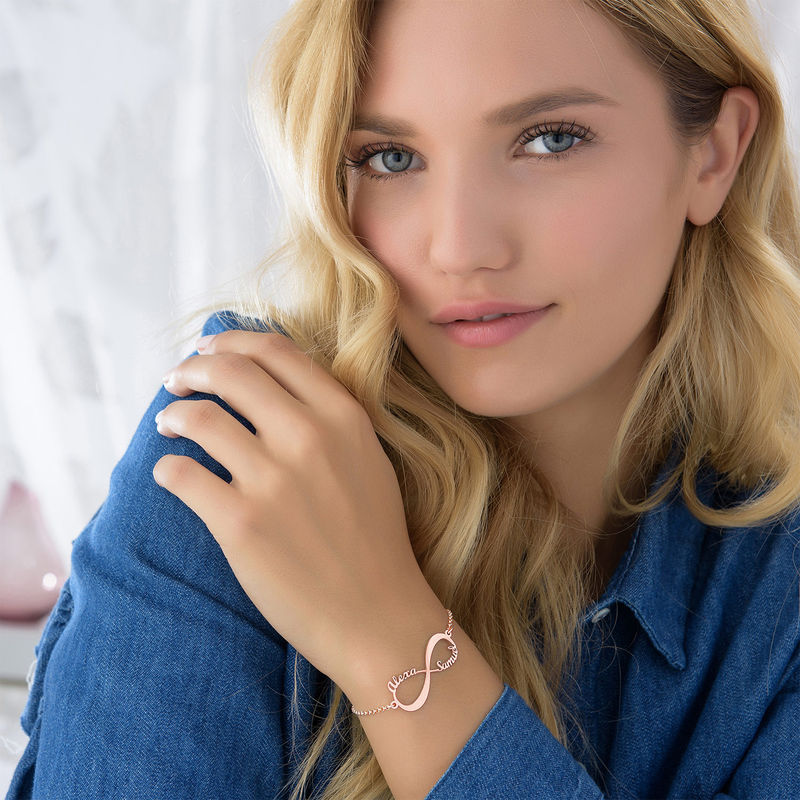 Infinity-Armband mit Namen - rosévergoldet - 3 Produktfoto