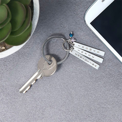 Schlüsselanhänger mit personalisierten Barren und Geburtssteinen - 925er Sterlingsilber - 2 Produktfoto