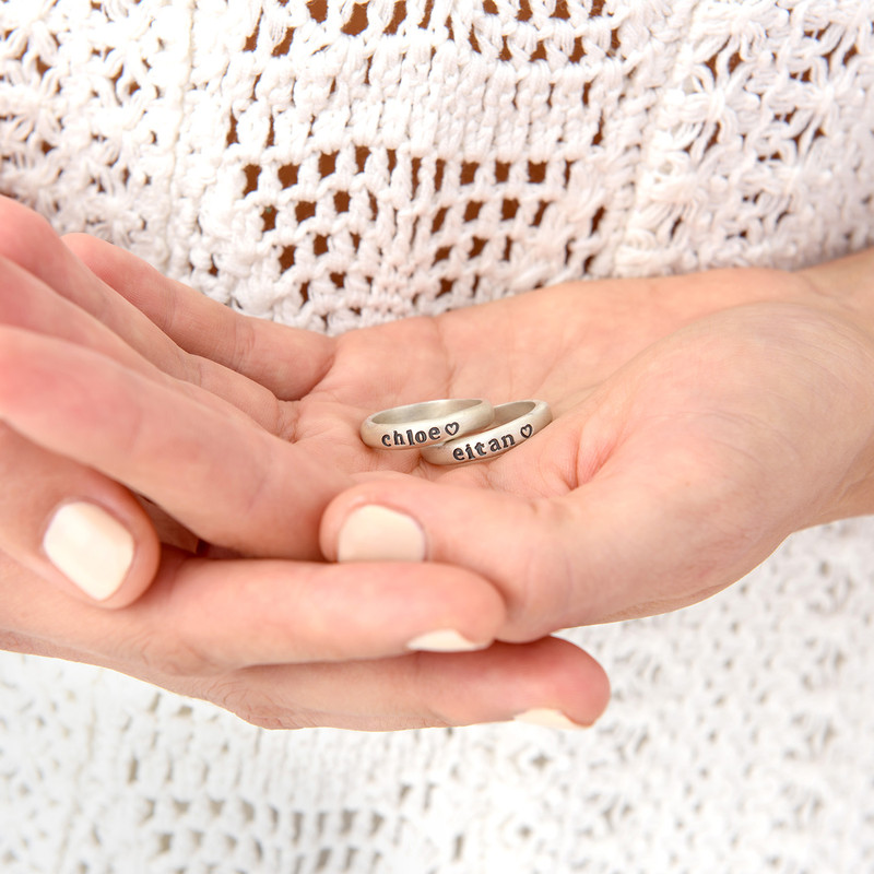 Stapelbarer Ring mit Gravur aus Sterling Silber - 4 Produktfoto