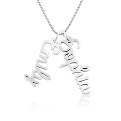 Silberkette mit vertikalem Namensanhänger für Frauen Produktfoto
