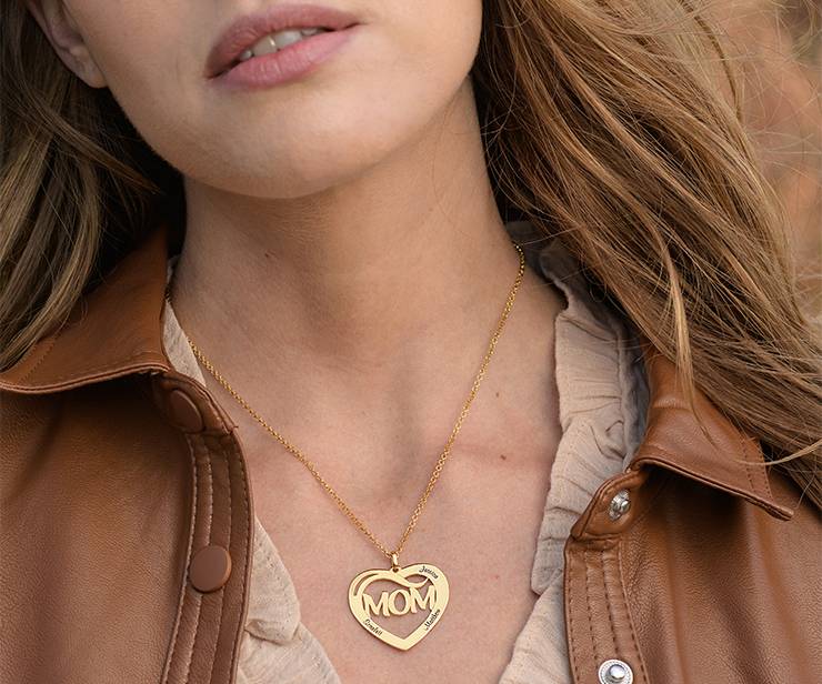 Mom Heart Necklace with Kids Names in 18K Gold Vermeil