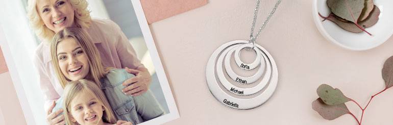 10 Perfect Grandma Gifts for Mother’s Day_2