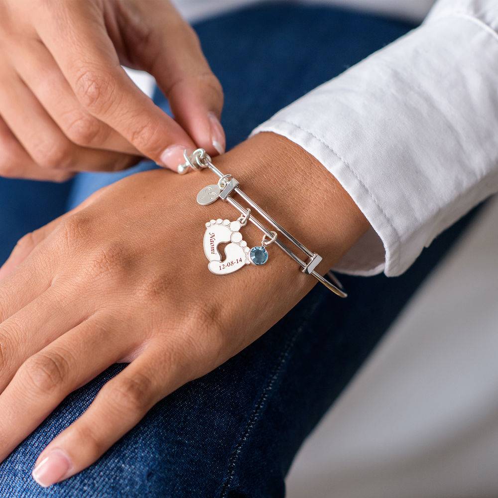 Bangle armbånd med indgraverede babyfødder i sølv-3 Bangle armbånd med indgraverede babyfødder i sølv-3 produkt billede