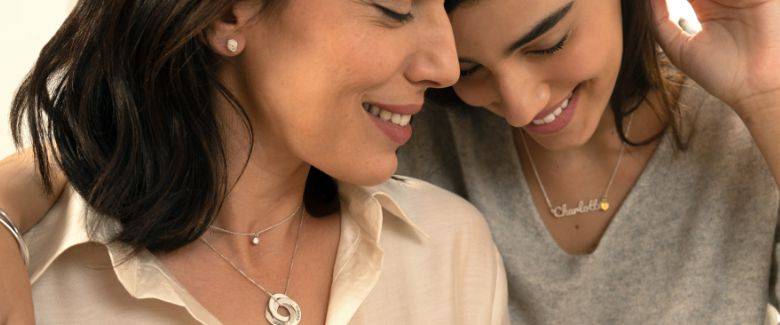 stepmom and stepdaughter necklaces meaning