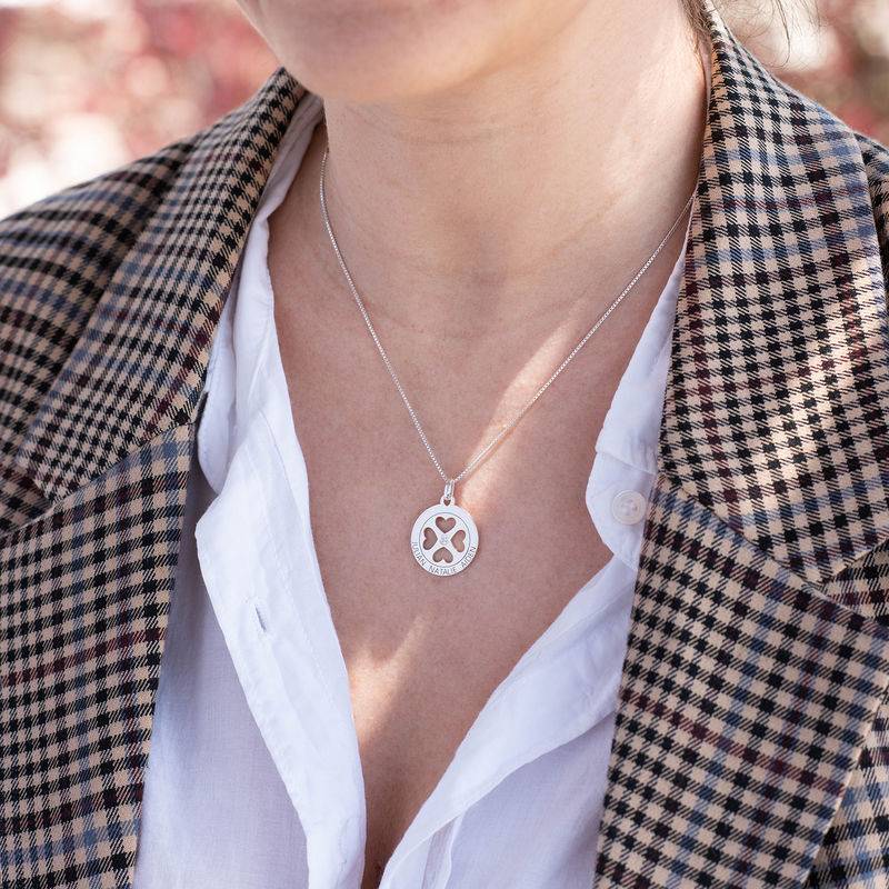 Four Leaf Clover Heart in Circle Pendant Necklace in Silver - Mini design-1 product photo