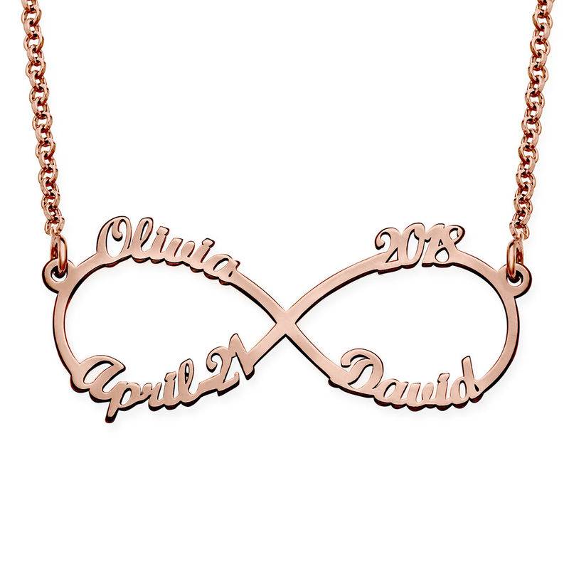 Infinity Halsband med Fyra Namn i 18k Ros?guldpl?tering