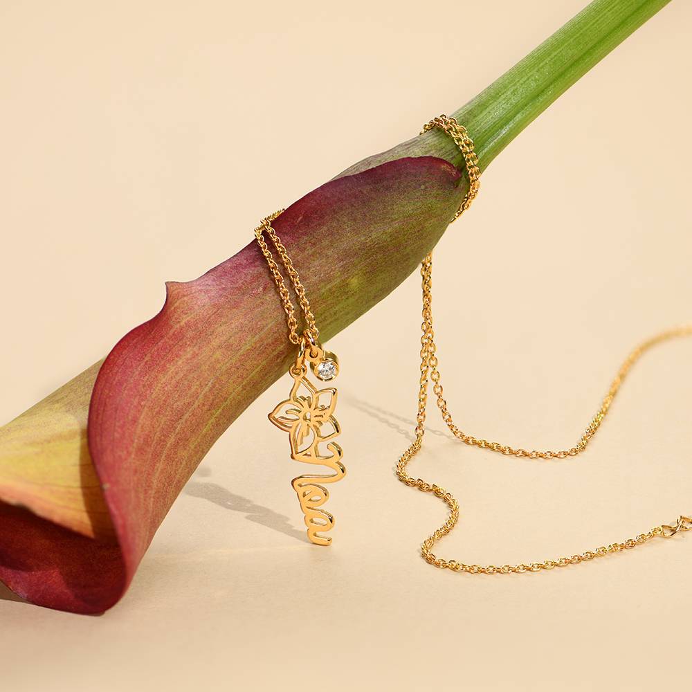 Collana con nome Fiore di nascita con diamante, placcata in oro 14K-1 foto del prodotto