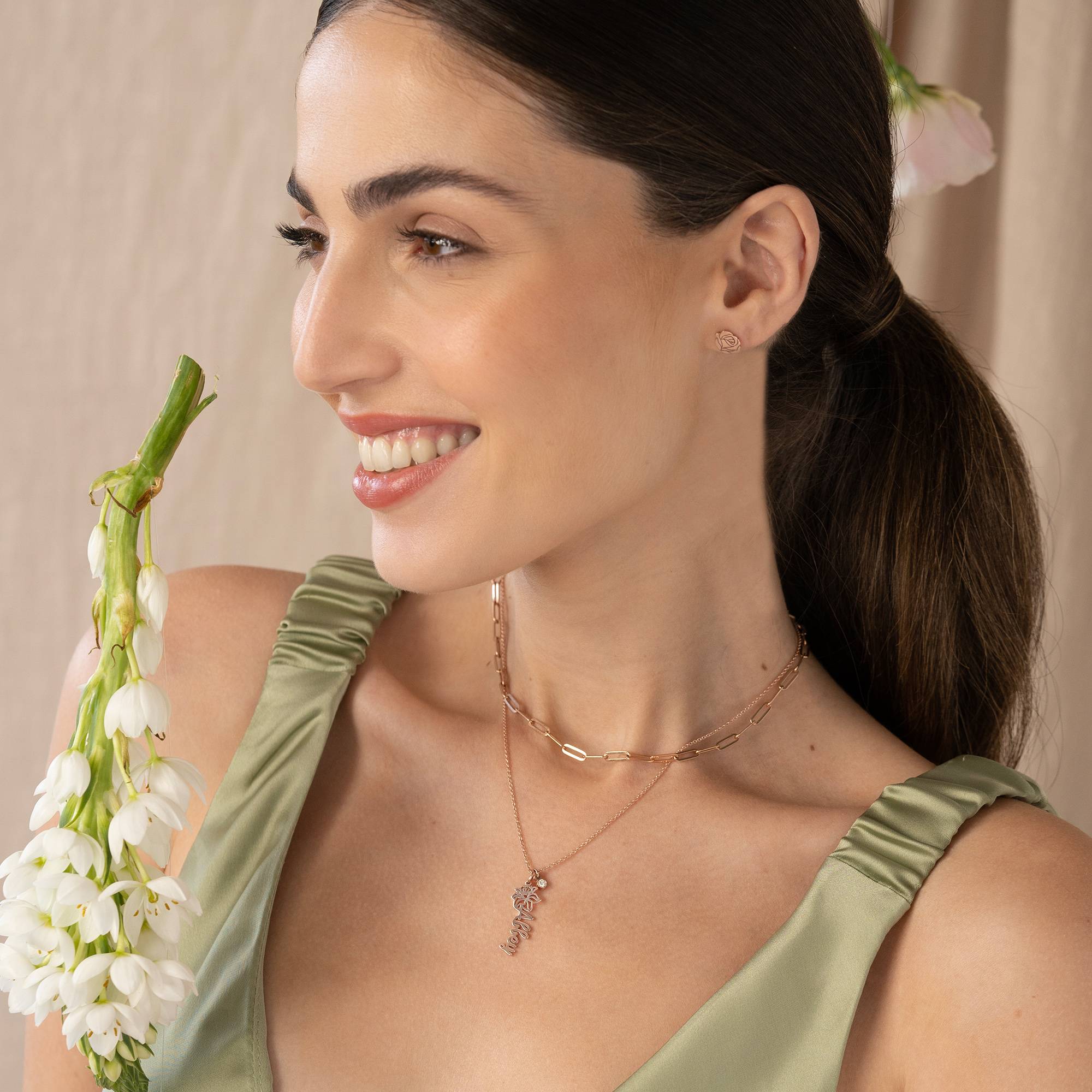 Blooming Birth Flower Name Necklace with Diamond in 18K Rose Gold Vermeil-4 product photo