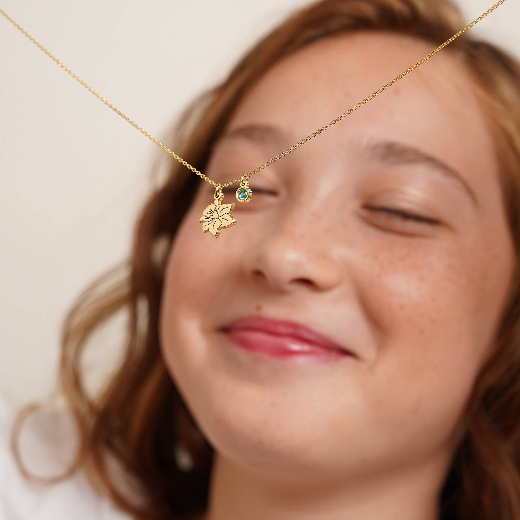 Blühende Geburtsblume Initial-Halskette mit Geburtsstein für Mädchen Produktfoto