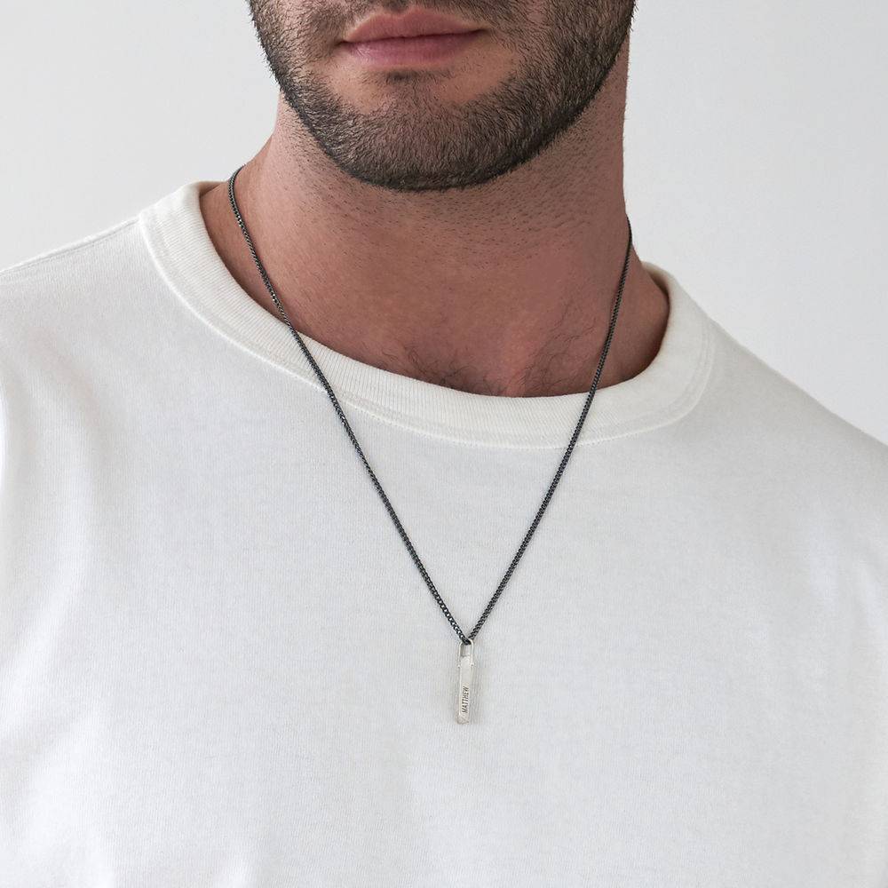 Vertikal Bar Halsband för Män i Matt Sterling Silver-2 produktbilder