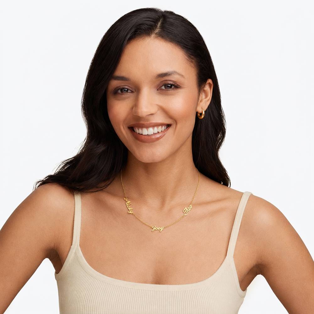 Heritage Halsband med Flera Namn i Guldplätering-3 produktbilder