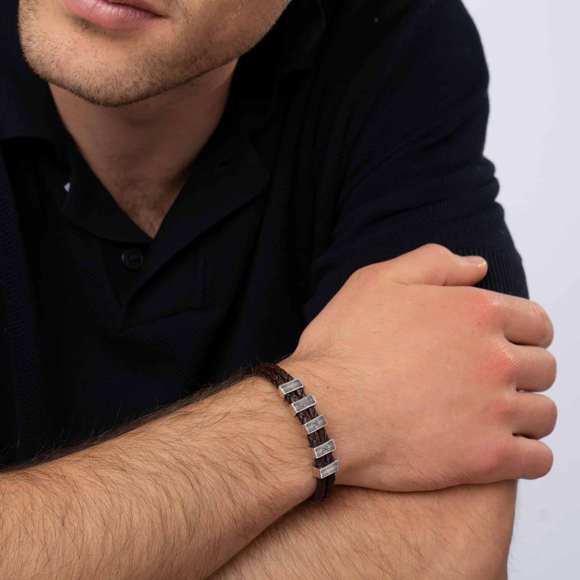 Hunter geflochtenes T-Bar Lederarmband mit gravierbaren Edelstahl-Beads für Männer-4 Produktfoto