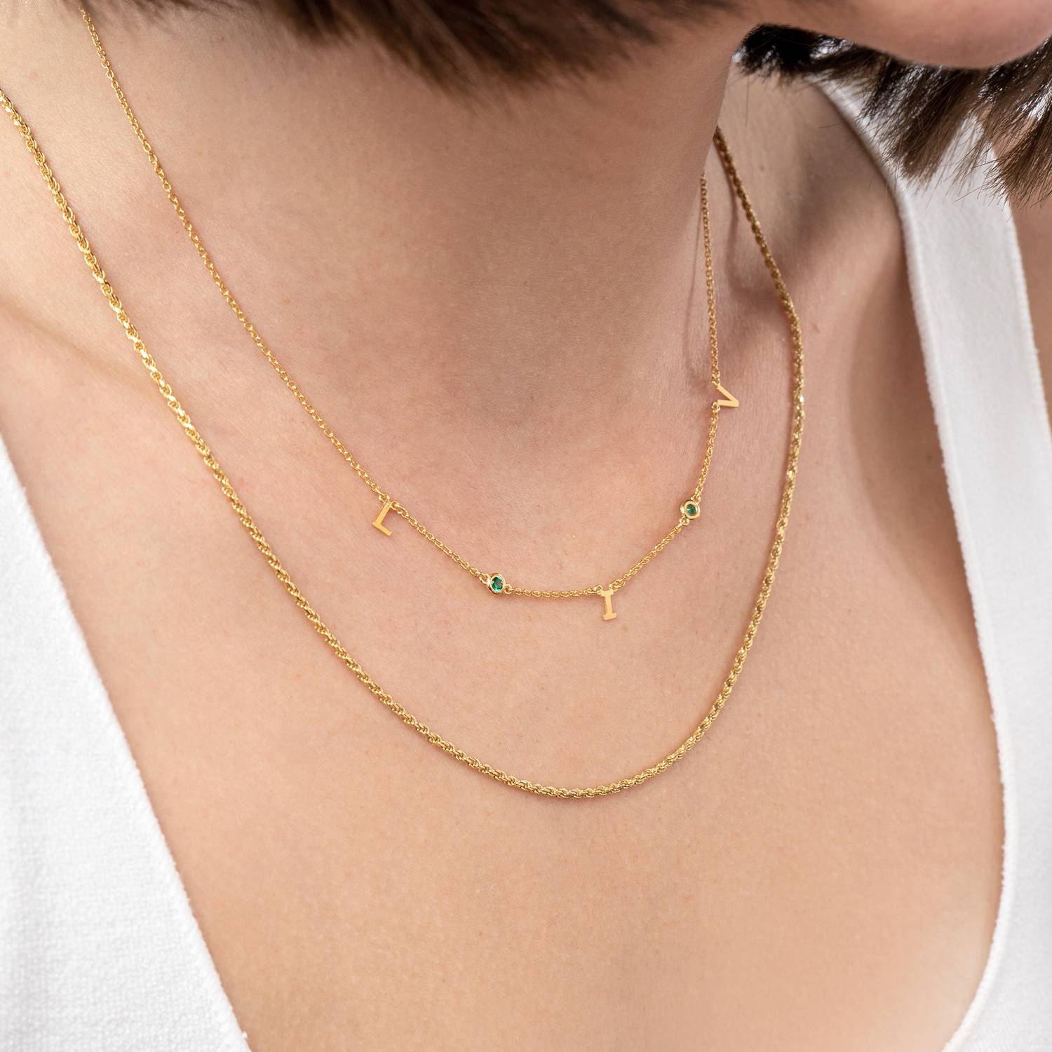 Mia Initialen Halskette mit Edelsteinen - 750er Gold-Vermeil-4 Produktfoto
