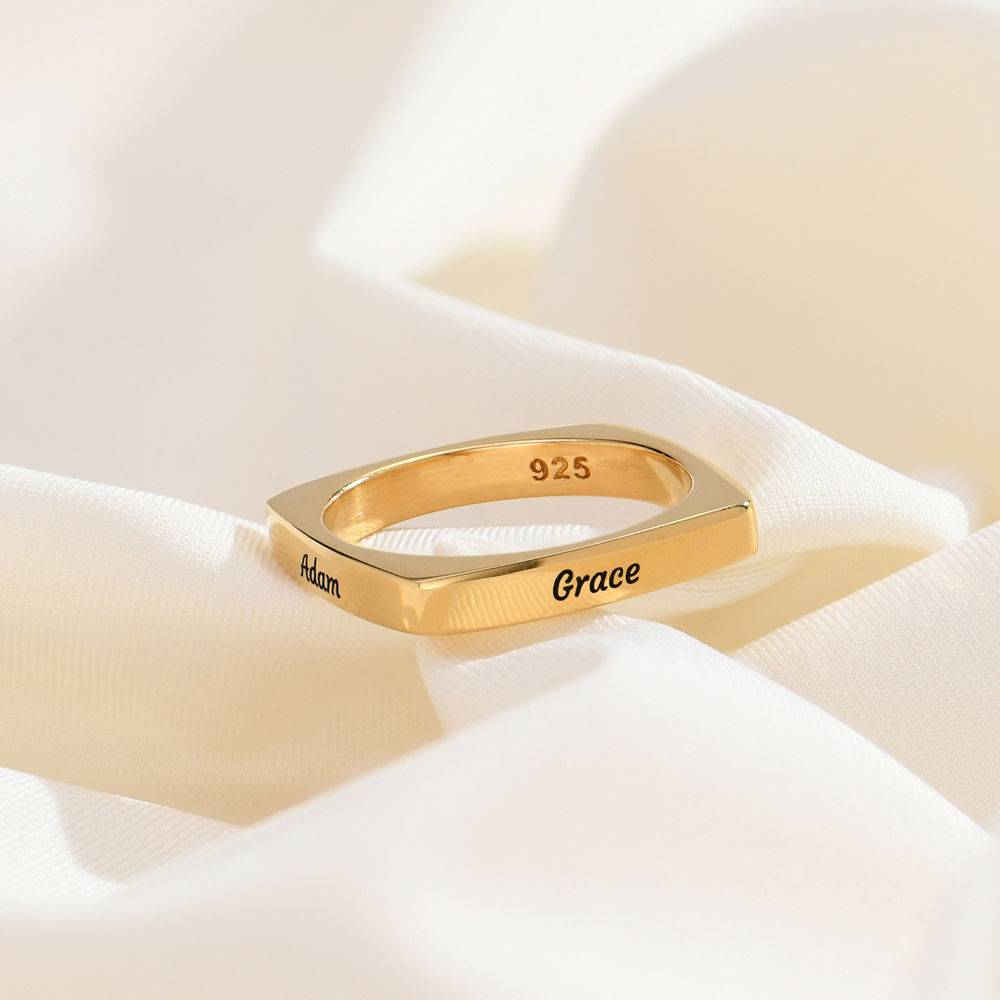 Iris Personlig Fyrkantig Ring i 18k Guldplätering produkt billede