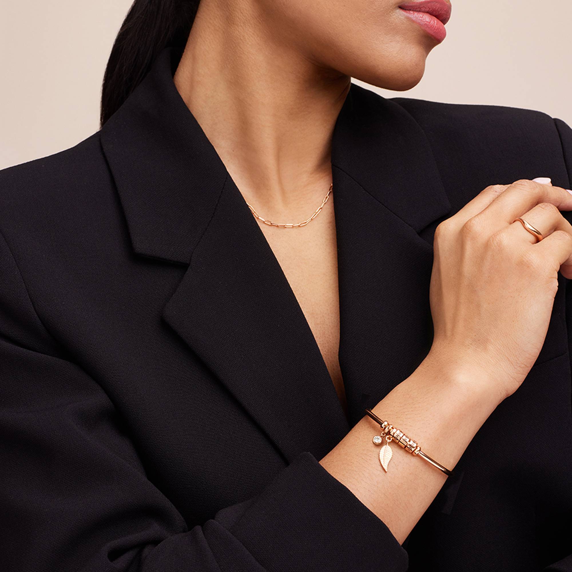 Bracciale Rigido Linda ™ con Perle Personalizzate y Diamante 0.10 ct in Oro Rosa Vermeil-4 foto del prodotto
