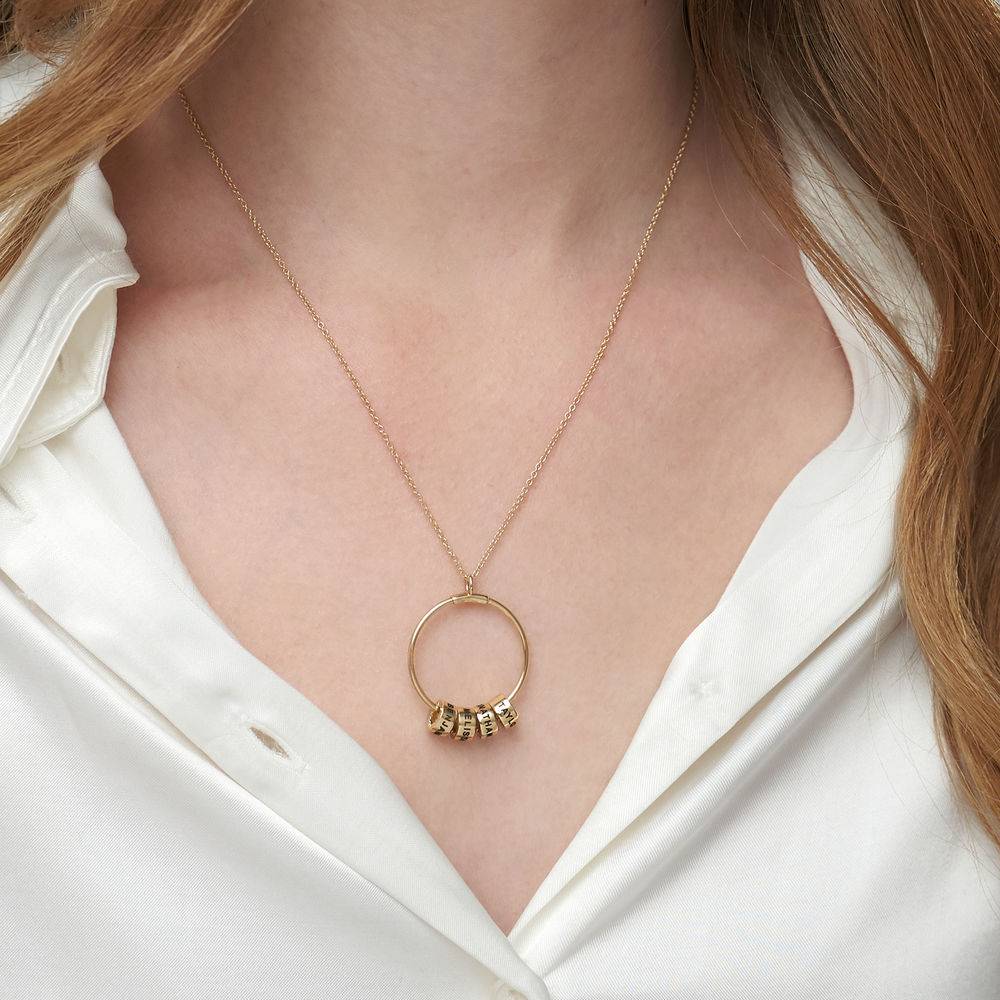 Collana Linda™ con Pendente a Cerchio con Foglia e Perle Personalizzate in Oro Giallo 10K-1 foto del prodotto