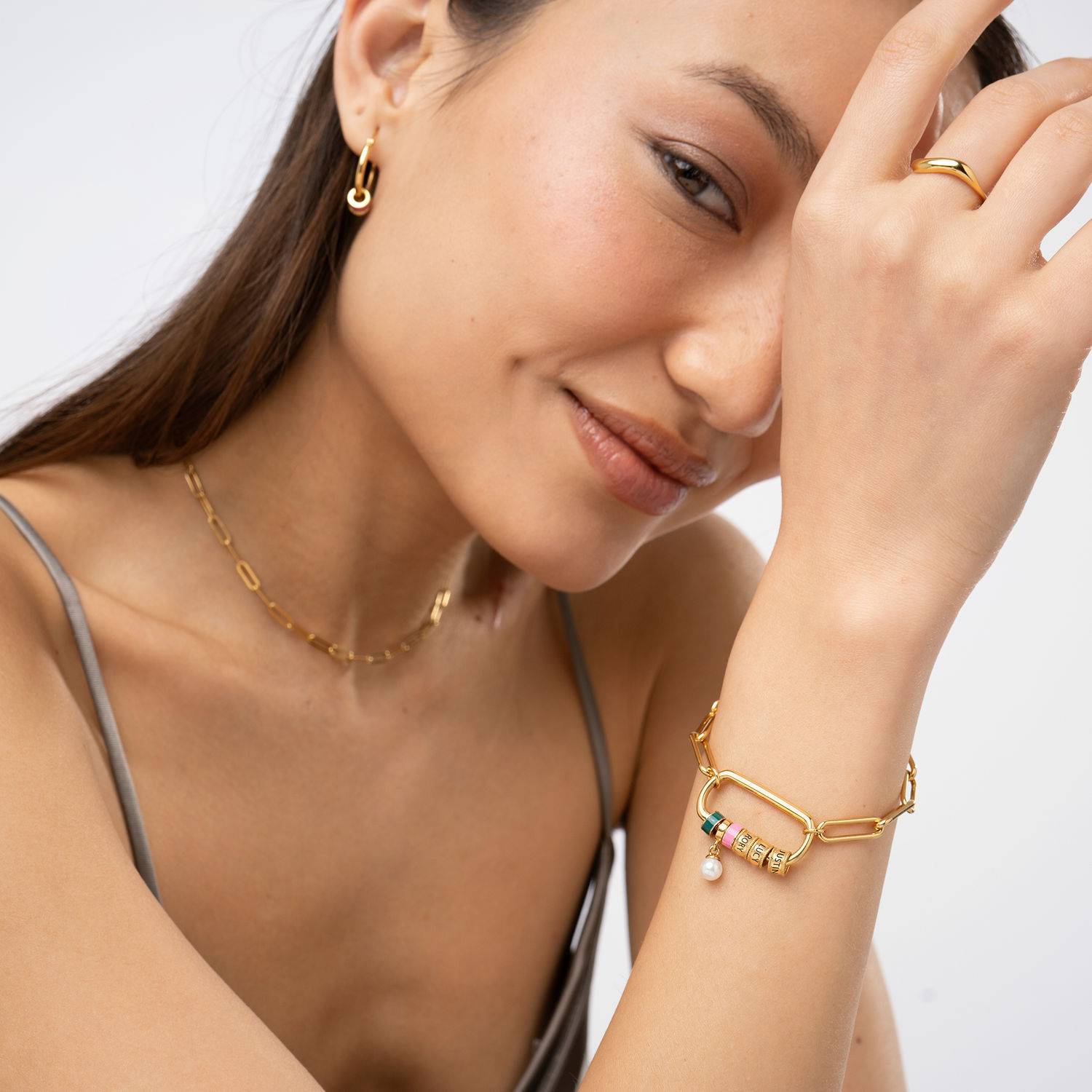 Linda Oval Clasp Bracelet with Pearl in 18ct Gold Plating-5 product photo