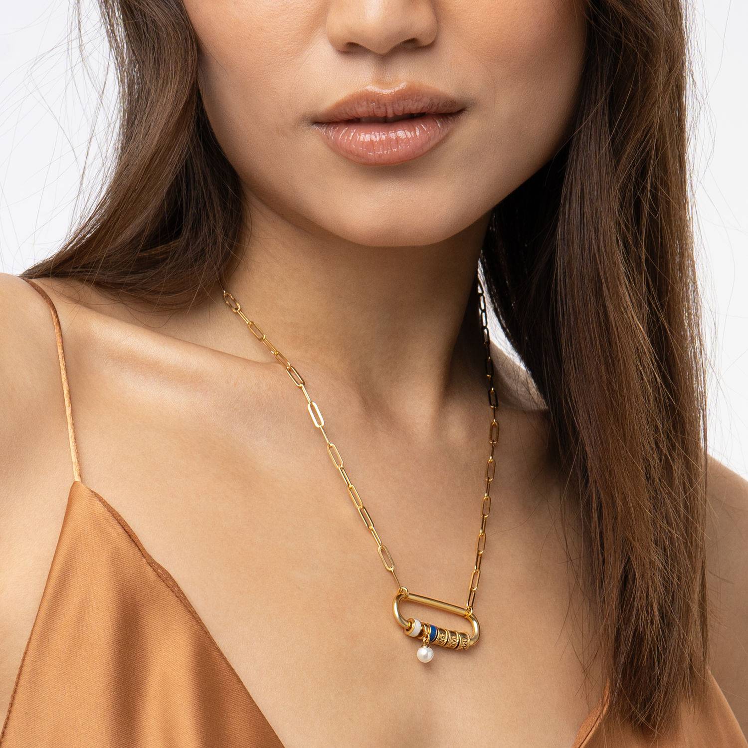 Linda-halsband i 18K guldplätering med ovalt spänne och pärla-6 produktbilder