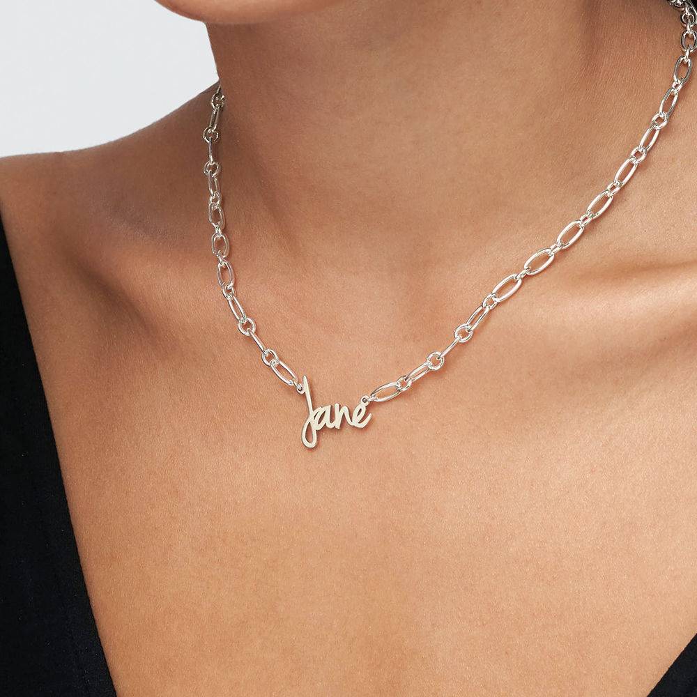 Loop Chain Name Necklace in Silver product photo