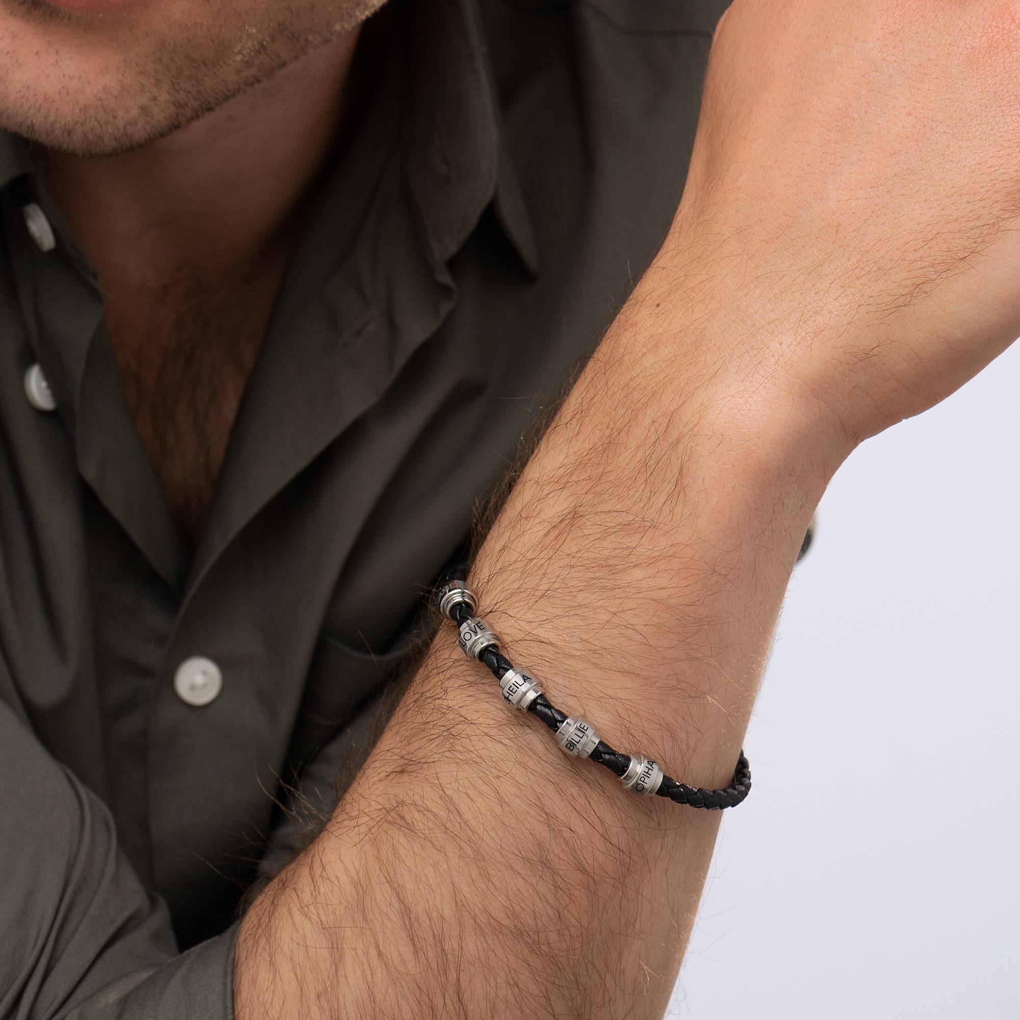 Flettet lærarmbånd til menn med graverbare perler i rustfritt stål-1 produktbilde