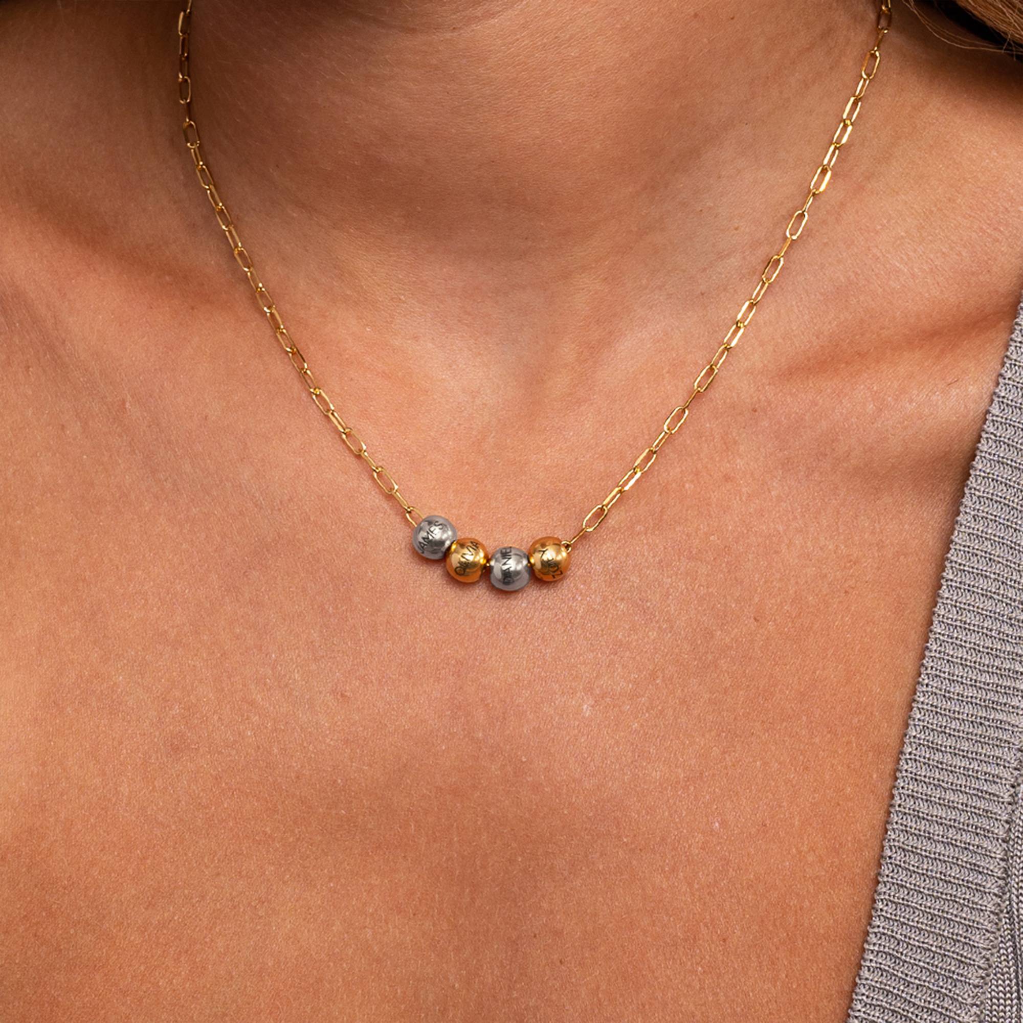Collana con perline in equilibrio di metalli misti con catena a maglie placcata in oro 18 carati-2 foto del prodotto