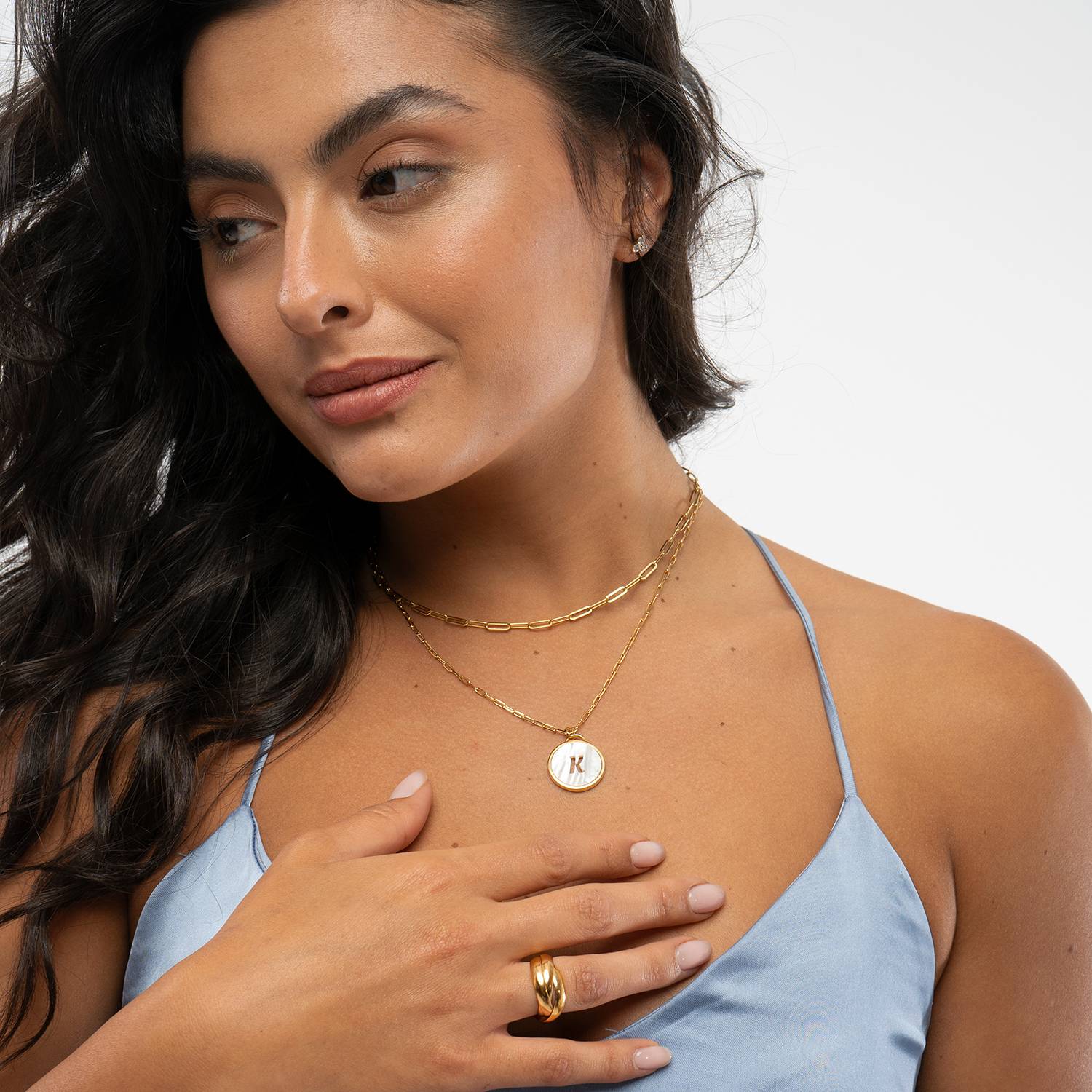 Collar Inicial Madre perla en Chapa de oro de 18K-3 foto de producto