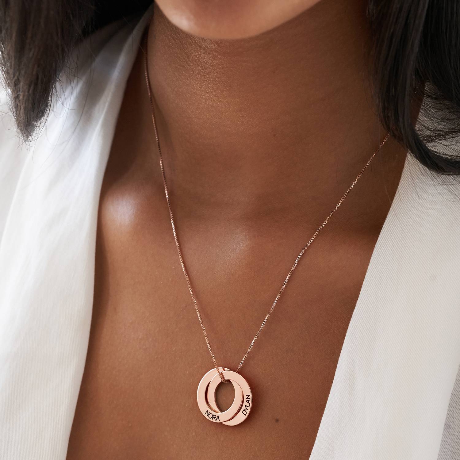 Russisk ring-halskæde med to ringe i rosaforgyldt sølv-1 produkt billede
