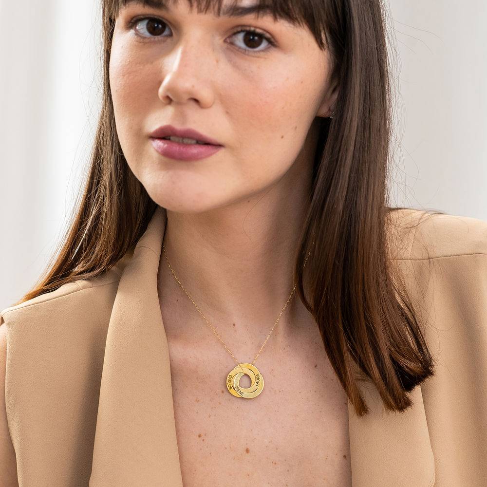 Collar Anillo Ruso Grabado en Oro Amarillo de 10k foto de producto