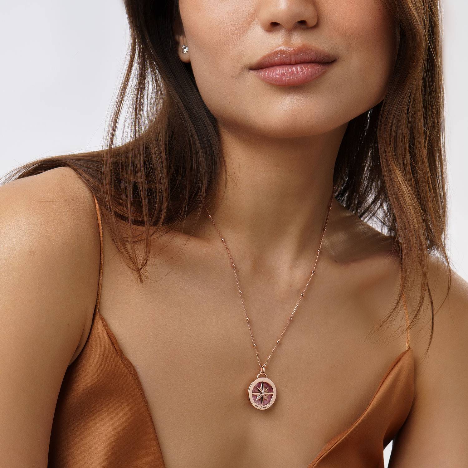Gravierte Kompass Halskette mit Halbedelstein - 750er rosé vergoldetes Silber-2 Produktfoto
