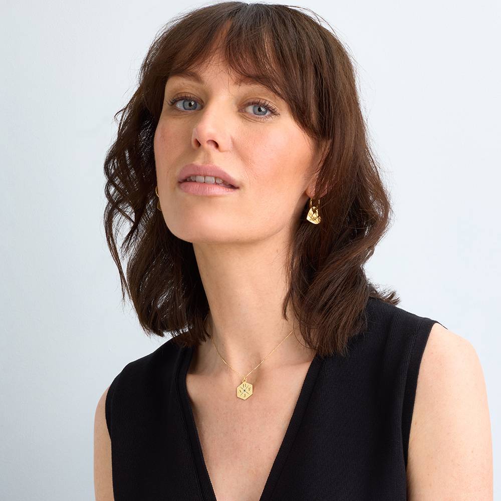 Starlight Love Initial Necklace in Yellow Gold_wrong-1 product photo