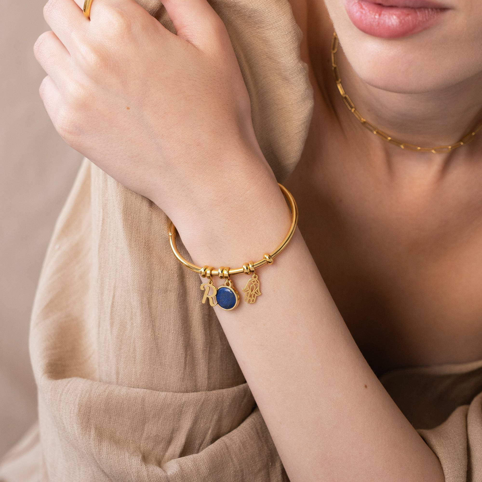 18k Goud Vergulde Symbolische Initiaal Bangle Armband met Halfedelsteen-3 Productfoto