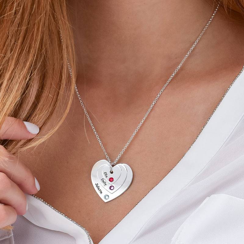 Collar de Corazón con Piedras de Nacimiento para Mamá Collar de Corazón con Piedras de Nacimiento para Mamá foto de producto