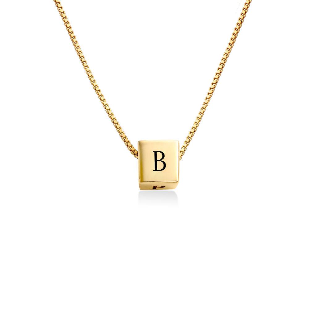 "Blair" collar cubo inicial chapado en oro 18K-1 foto de producto