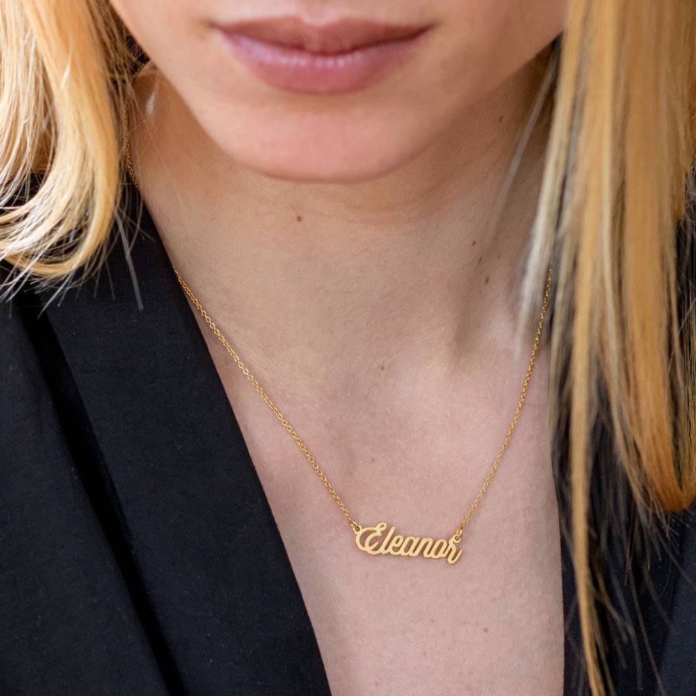 Collar con Nombre "Twirl Script" chapado en oro 18K-4 foto de producto