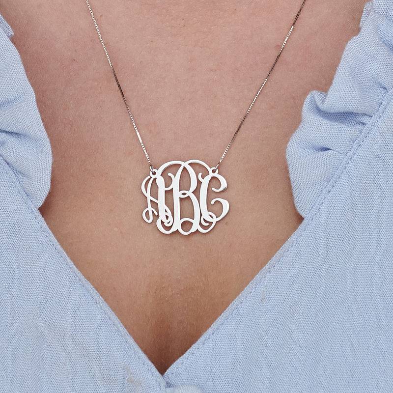Populaire Monogram Ketting in 14k Wit Goud-1 Productfoto