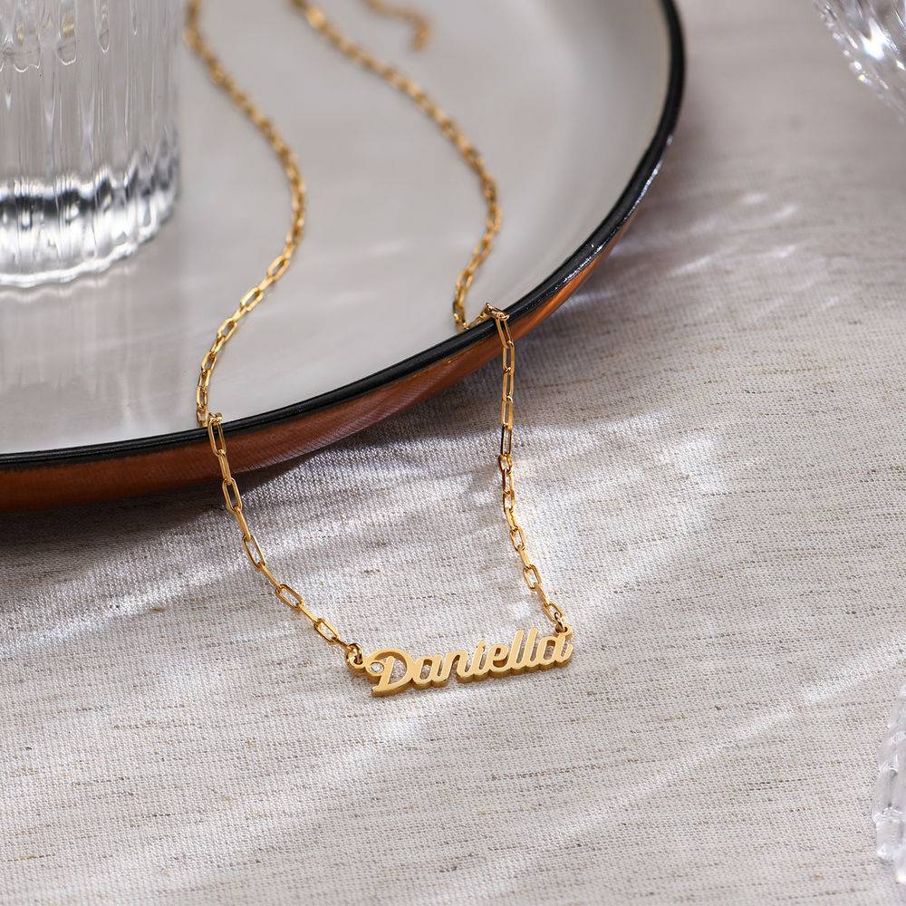 Paperclip collar con nombre cursiva con diamante chapado en oro 18K-4 foto de producto