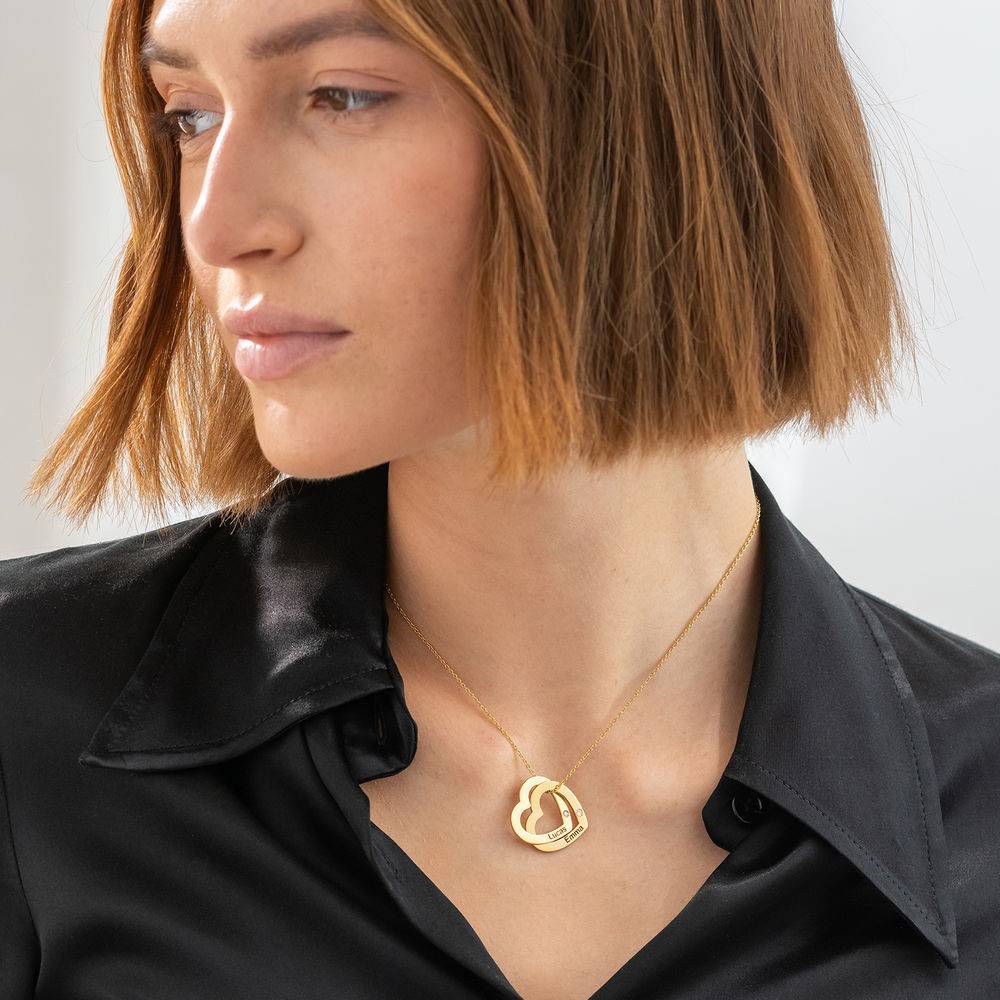 Claire halskjede med lenkede hjerter med gullbelegg og diamanter-1 produktbilde
