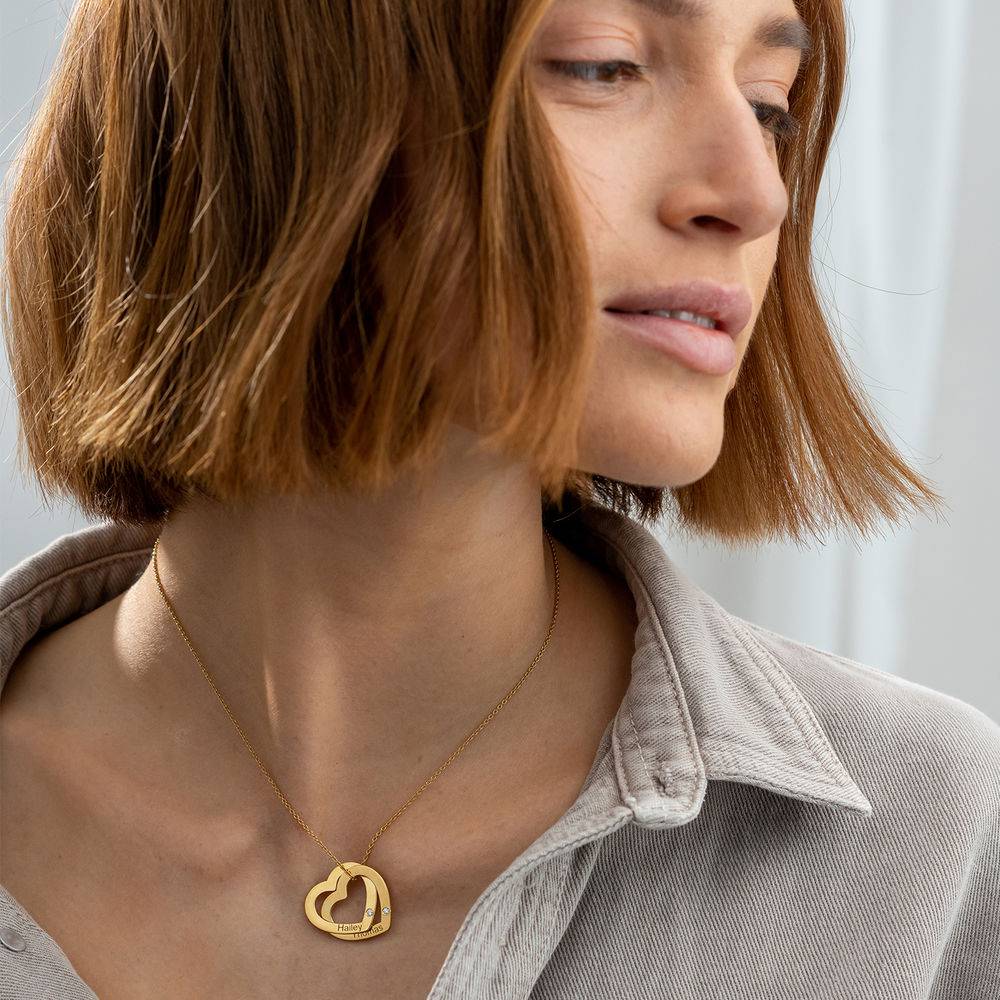 Claire halskjede med lenkede hjerter i gull vermeil med diamanter-2 produktbilde