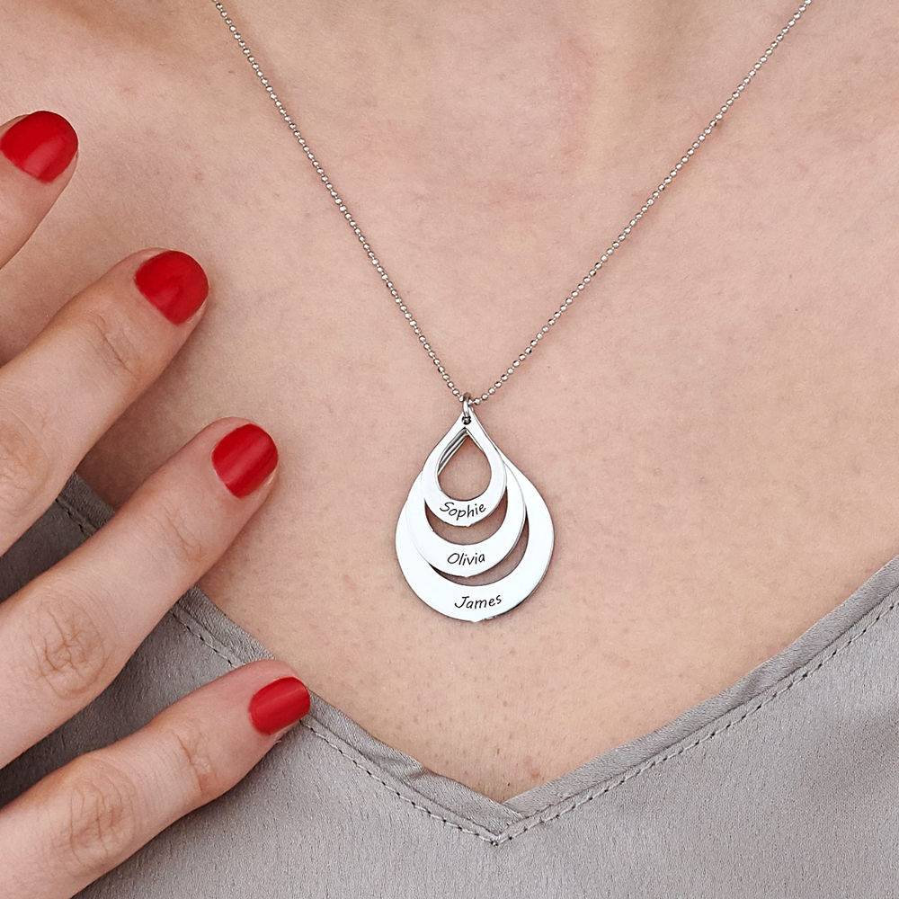 Engraved Family Necklace Drop Shaped in White Gold-2 product photo