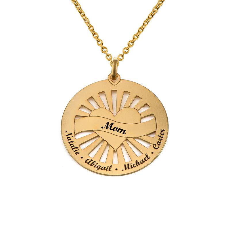 Grandma Circle Pendant Necklace with Engraving in 18K Gold Vermeil product photo
