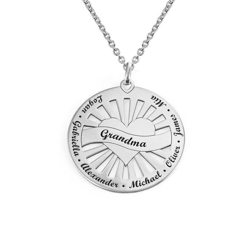 Grandma Circle Pendant Necklace with Engraving in Sterling Silver-1 product photo