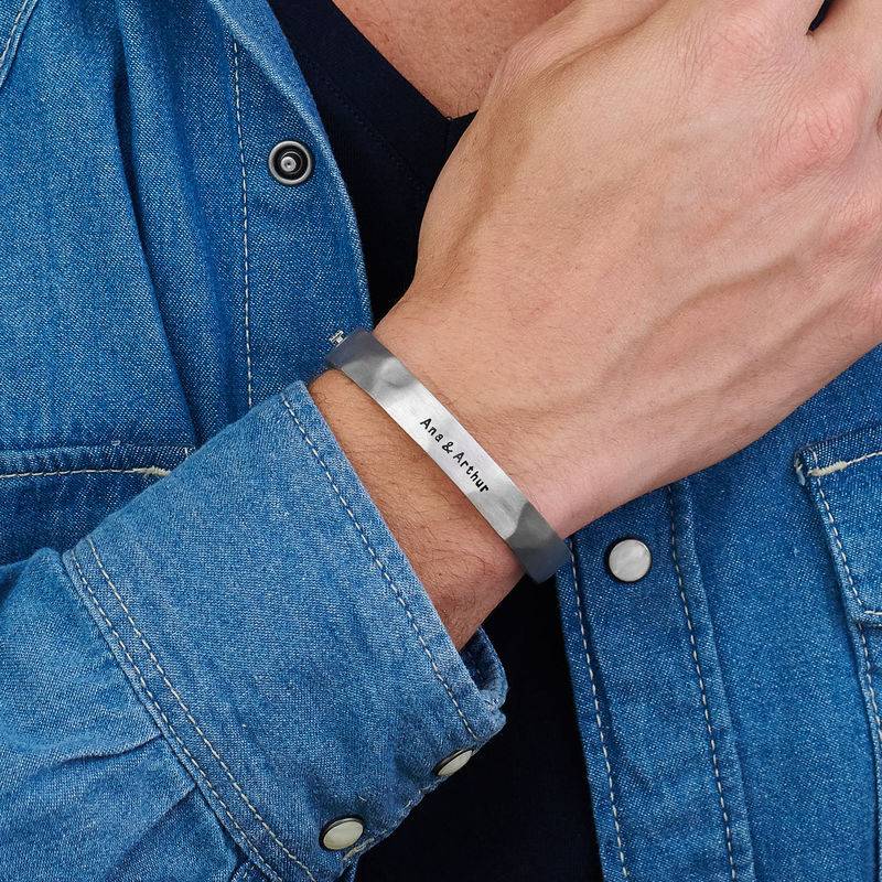 Medio brazalete en plata con cordones de cuero negro-1 foto de producto