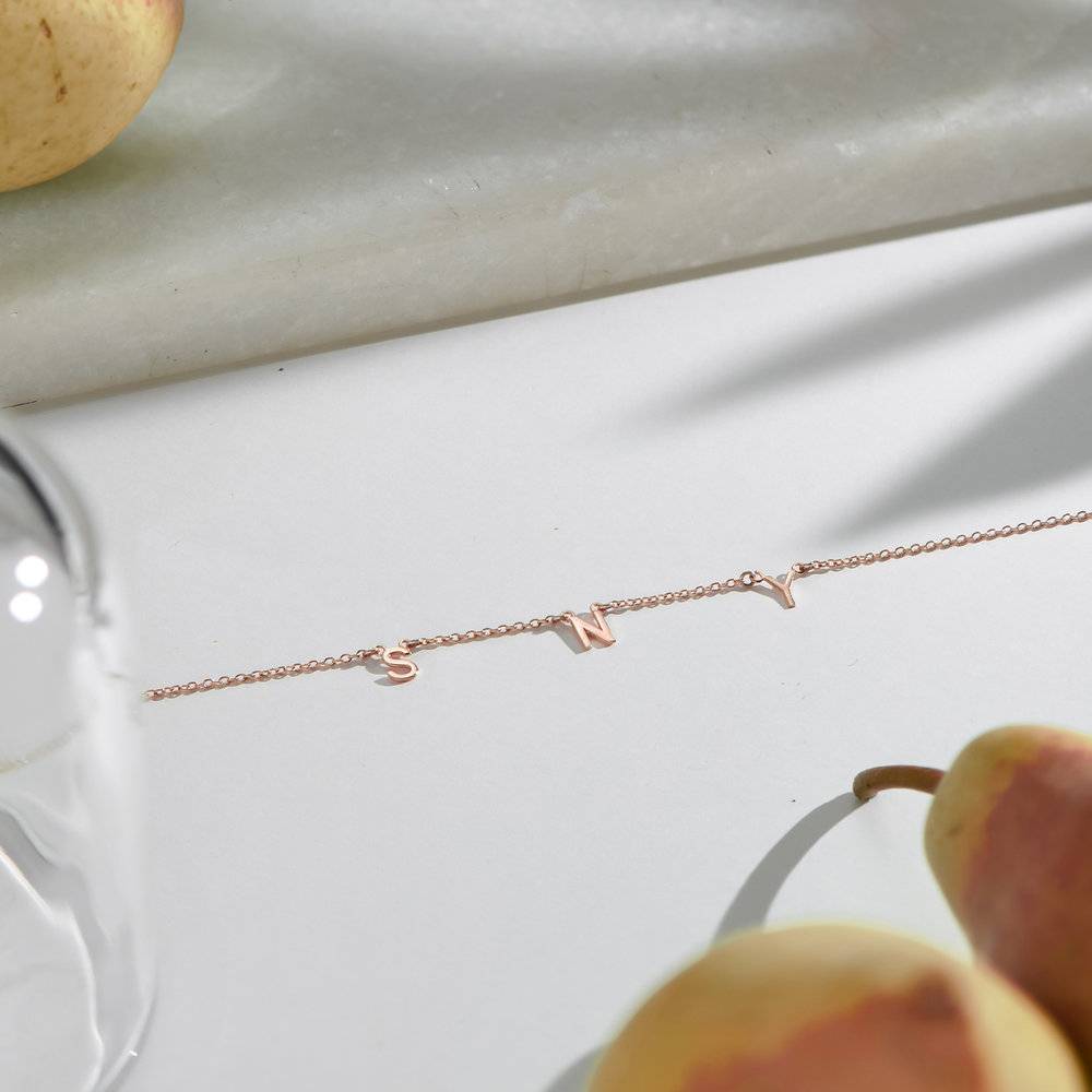Mia Initialen Halskette - 750er rosévergoldetes Silber-2 Produktfoto