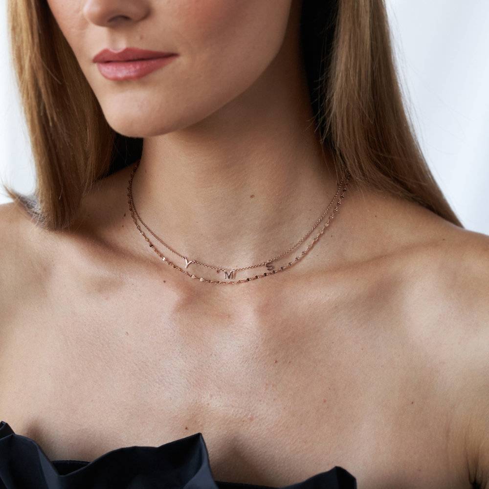 Mia Initialen Halskette - 750er rosévergoldetes Silber-4 Produktfoto