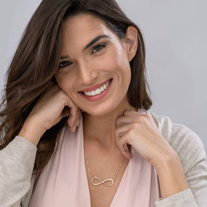 Collar Infinito con Nombre Chapado en Oro Rosa con Diamante-2 foto de producto