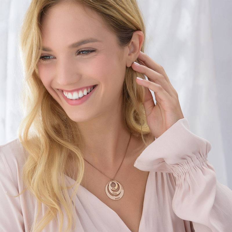 Joyería para Mamá – Collar de Tres Discos en Chapa de Oro Rosa-1 foto de producto