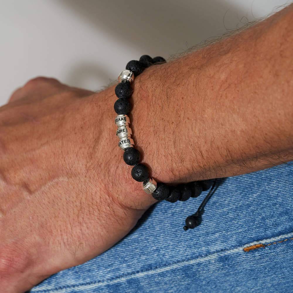 Schwarzes Armband mit Lavasteinen und silbernen Beads für Herren-3 Produktfoto