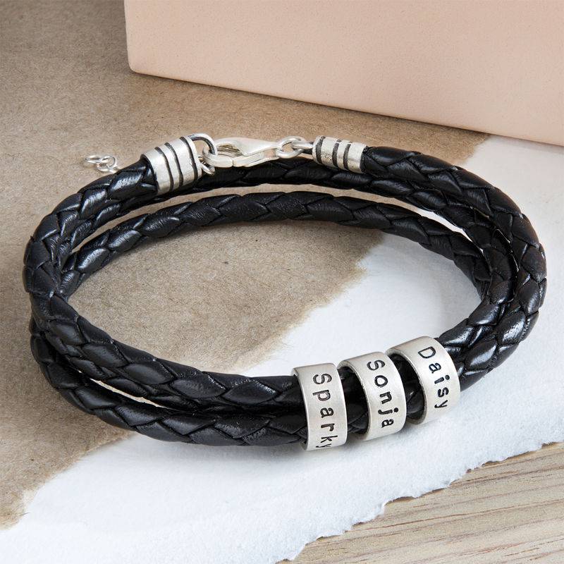 Schwarzes geflochtenes Lederarmband mit silbernen personalisierten Beads für Frauen-4 Produktfoto